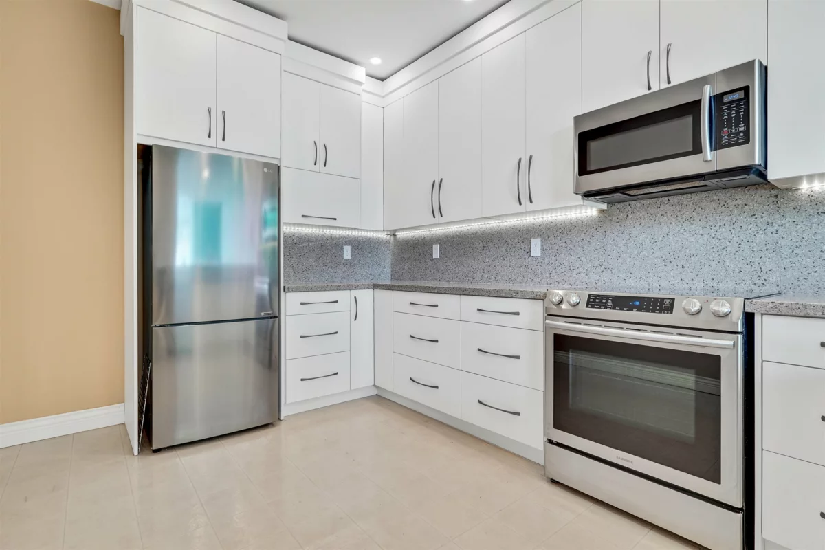 Powder Room Photo of 304 4753 W River Road, Ladner, BC