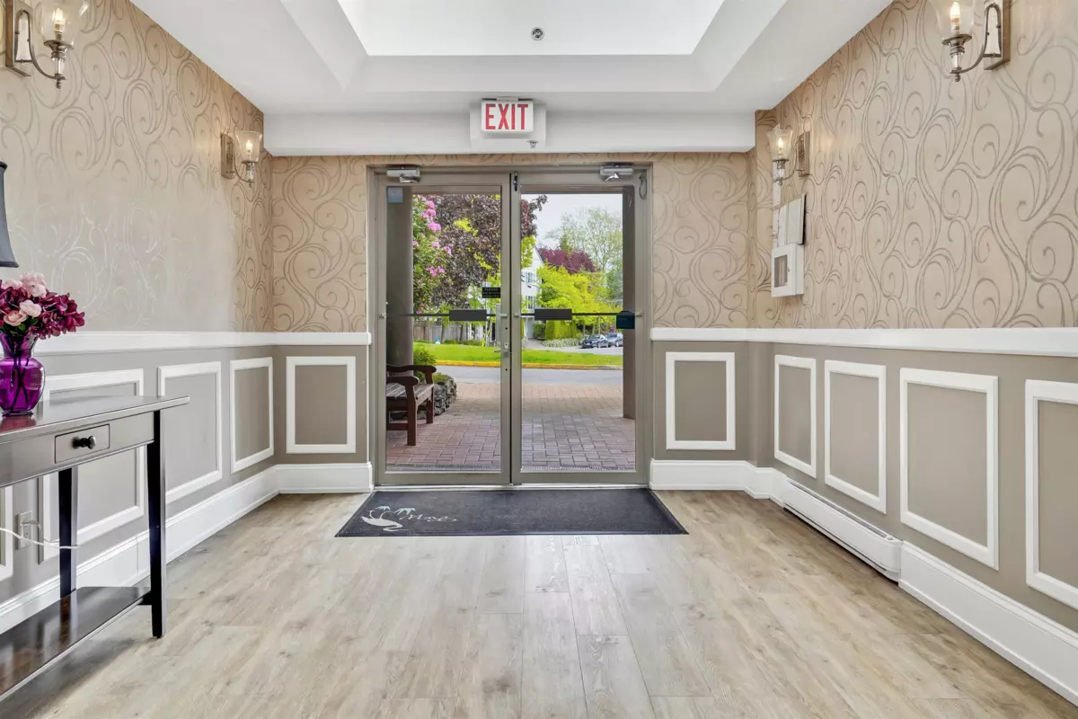 Swimming Pool Photo of 304 4753 W River Road, Ladner, BC