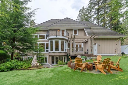 Swimming Pool Photo of 320 Forestview Lane, Anmore, BC