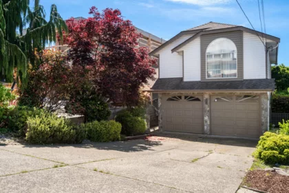 14772 Goggs Avenue, White Rock, BC, White Rock — Single Family Residence for sale