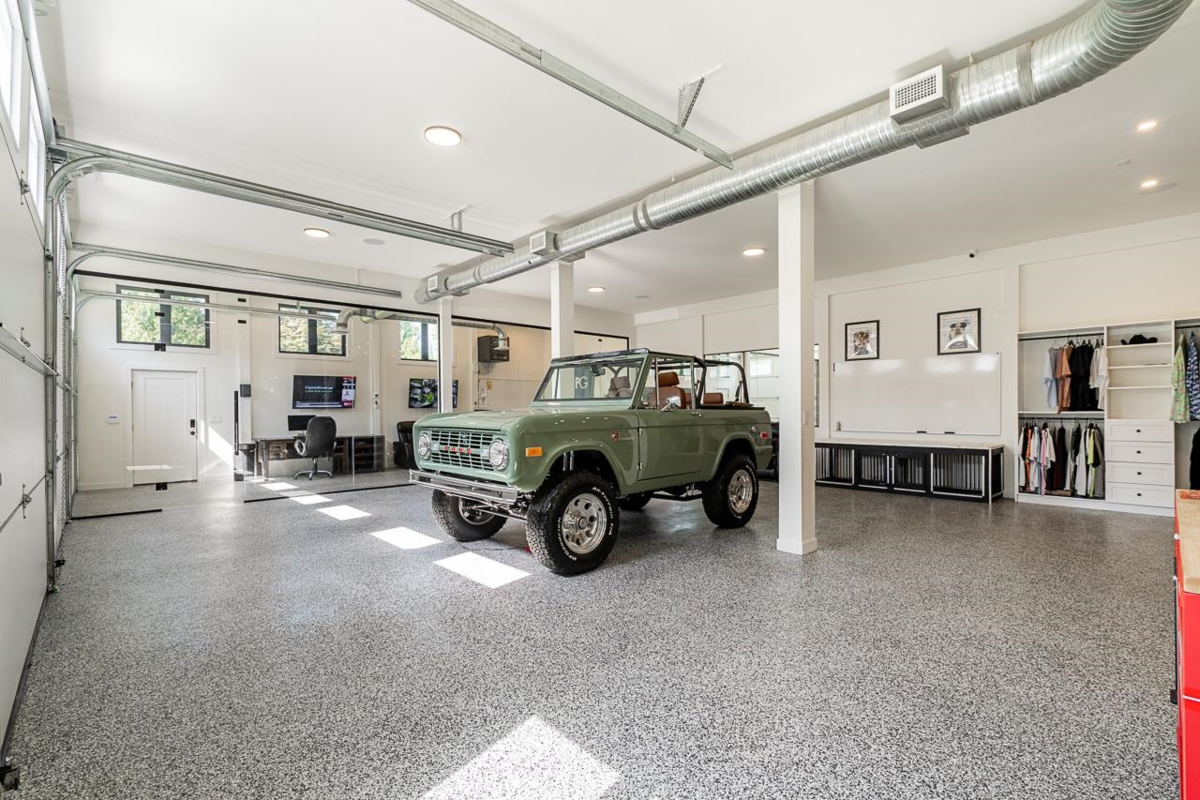 Hallway Photo of 4650 Martingale Crescent, Langley, BC