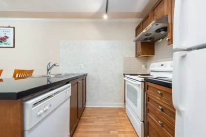 218 2265 E Hastings Street, Vancouver, BC, Vancouver — Apartment/Condo for sale