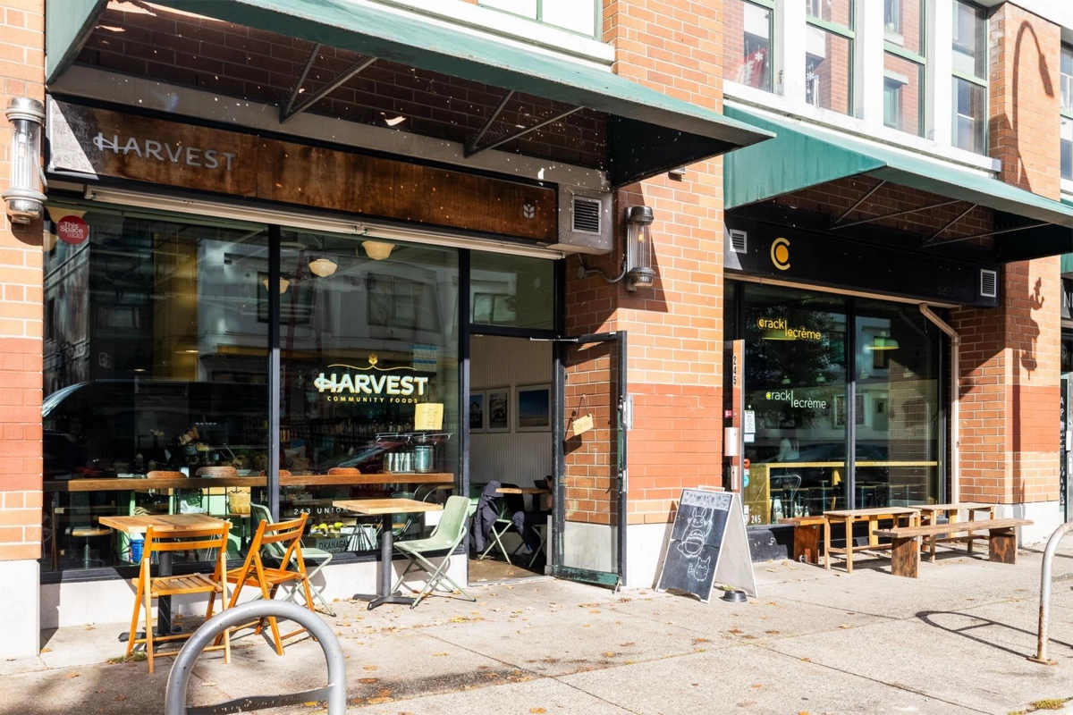 Basement Recreation Room Photo of 318 221 Union Street, Vancouver, BC