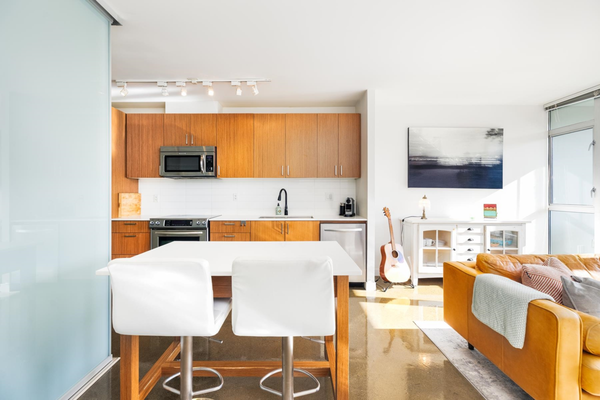 Kitchen Photo of 318 221 Union Street, Vancouver, BC