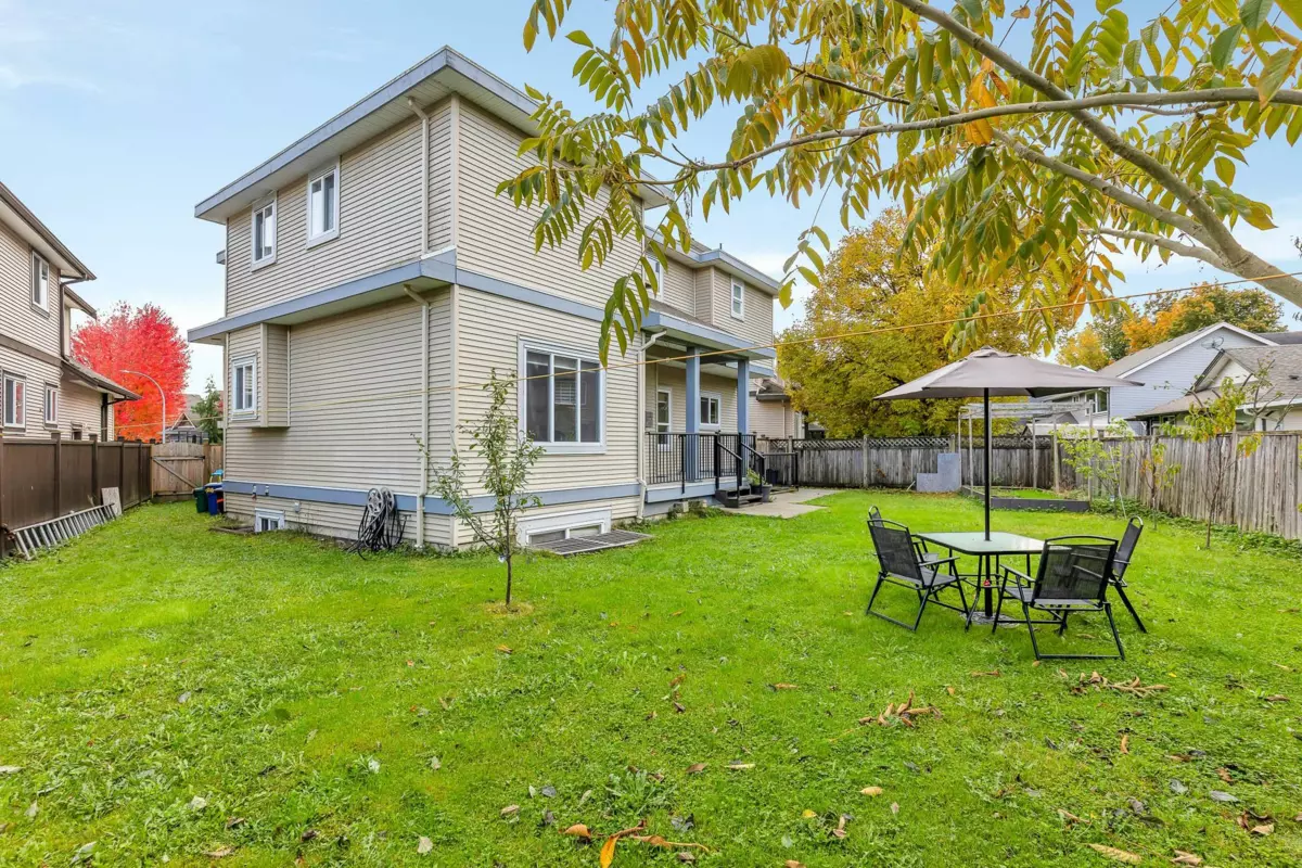 Outdoor Kitchen Photo of 8463 Bailey Place, Mission, BC