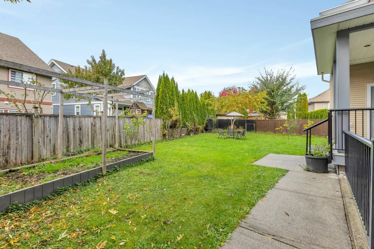 Swimming Pool Photo of 8463 Bailey Place, Mission, BC