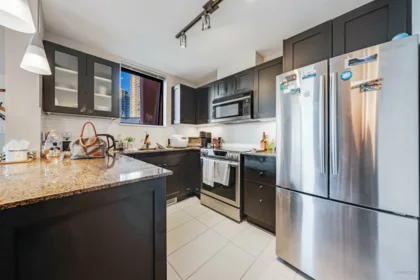 301 7225 Acorn Avenue, Burnaby, BC, Burnaby — Apartment/Condo for sale