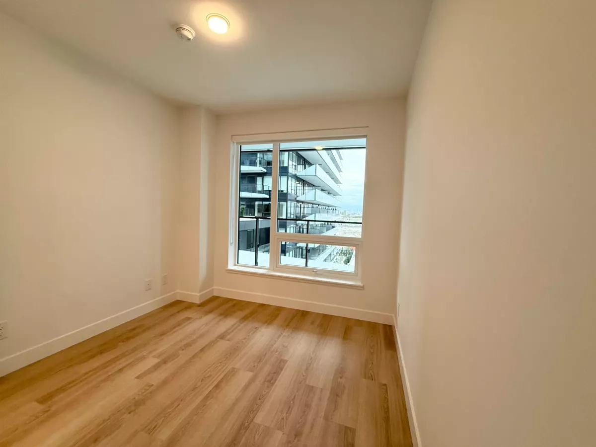 Kitchen Island Photo of 702 7977 Lansdowne Road, Richmond, BC