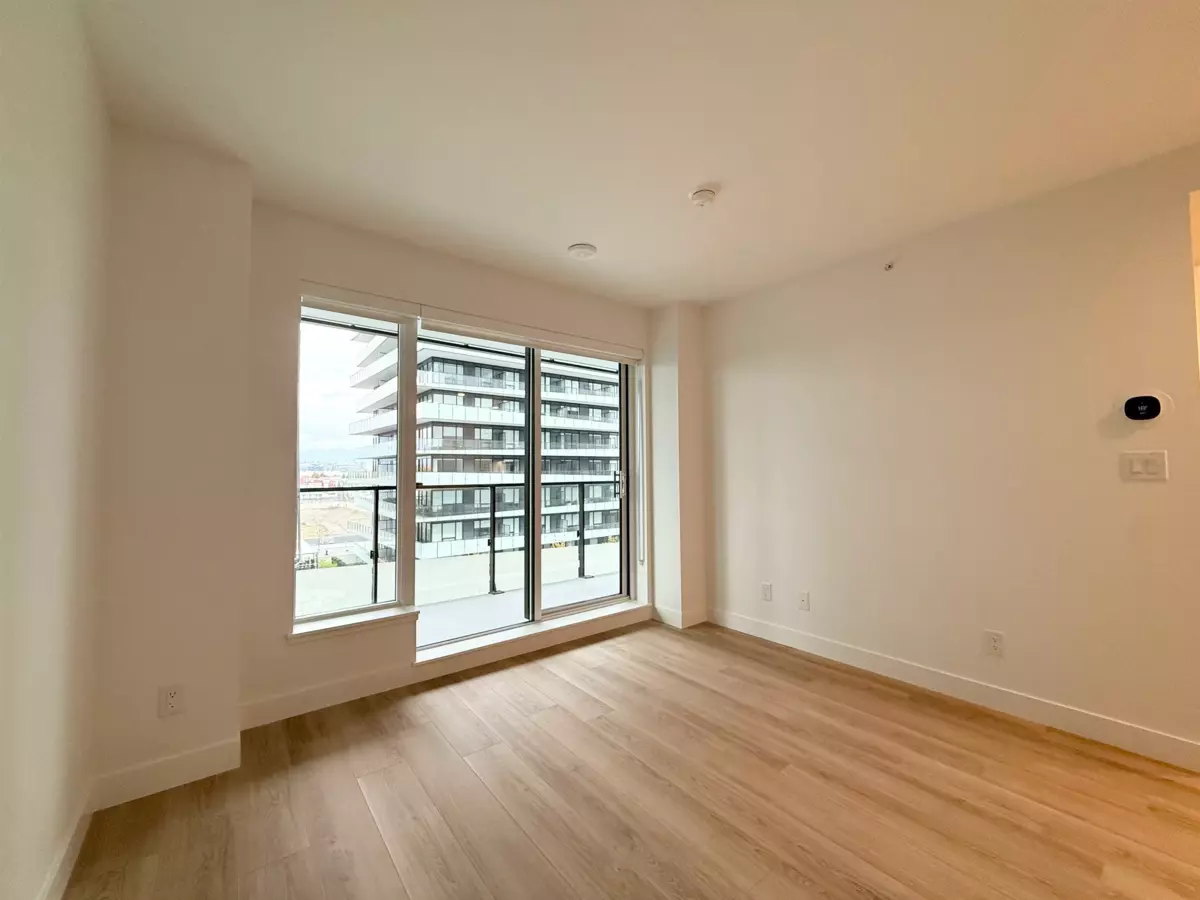 Kitchen Photo of 702 7977 Lansdowne Road, Richmond, BC