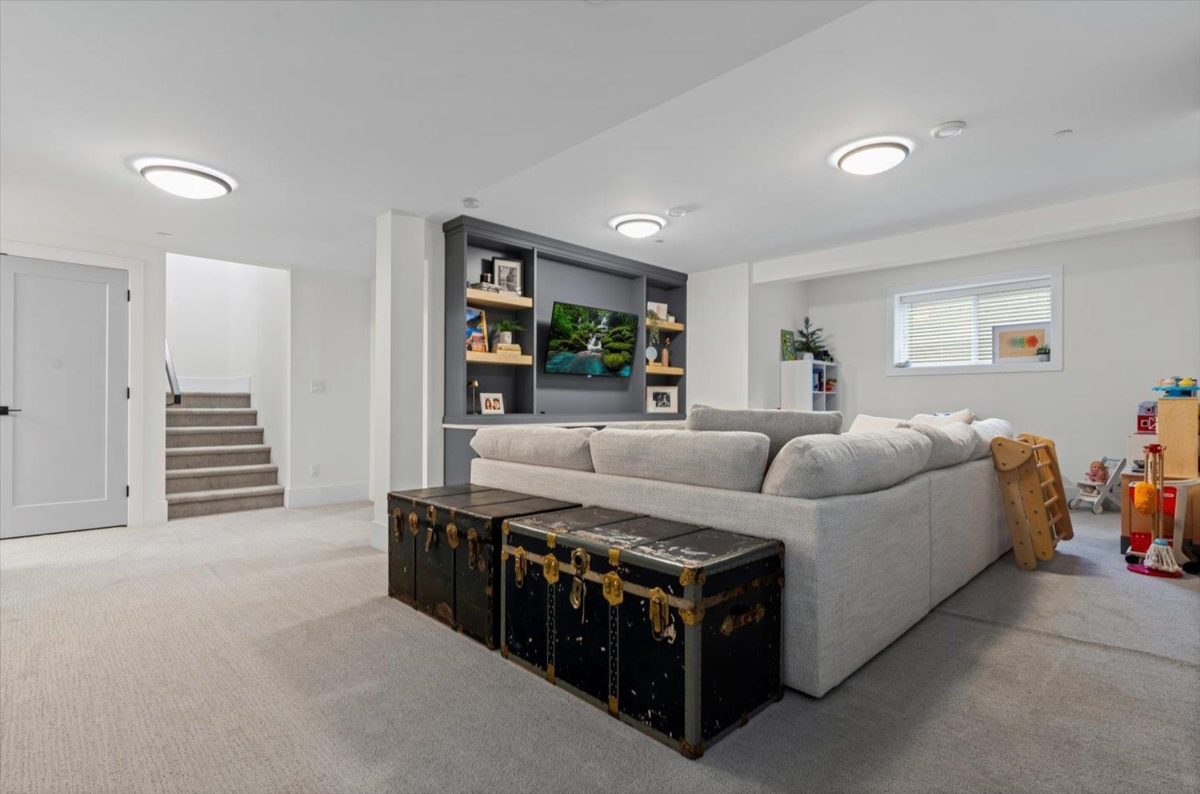 Swimming Pool Photo of 59 46211 Promontory Road, Chilliwack, BC