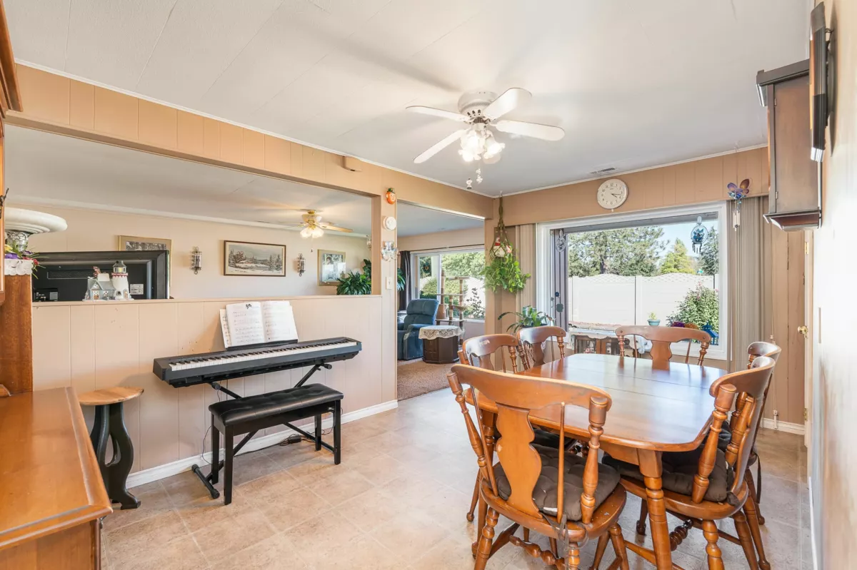 Bedroom 2 Photo of 6282 175b Street, Surrey, BC