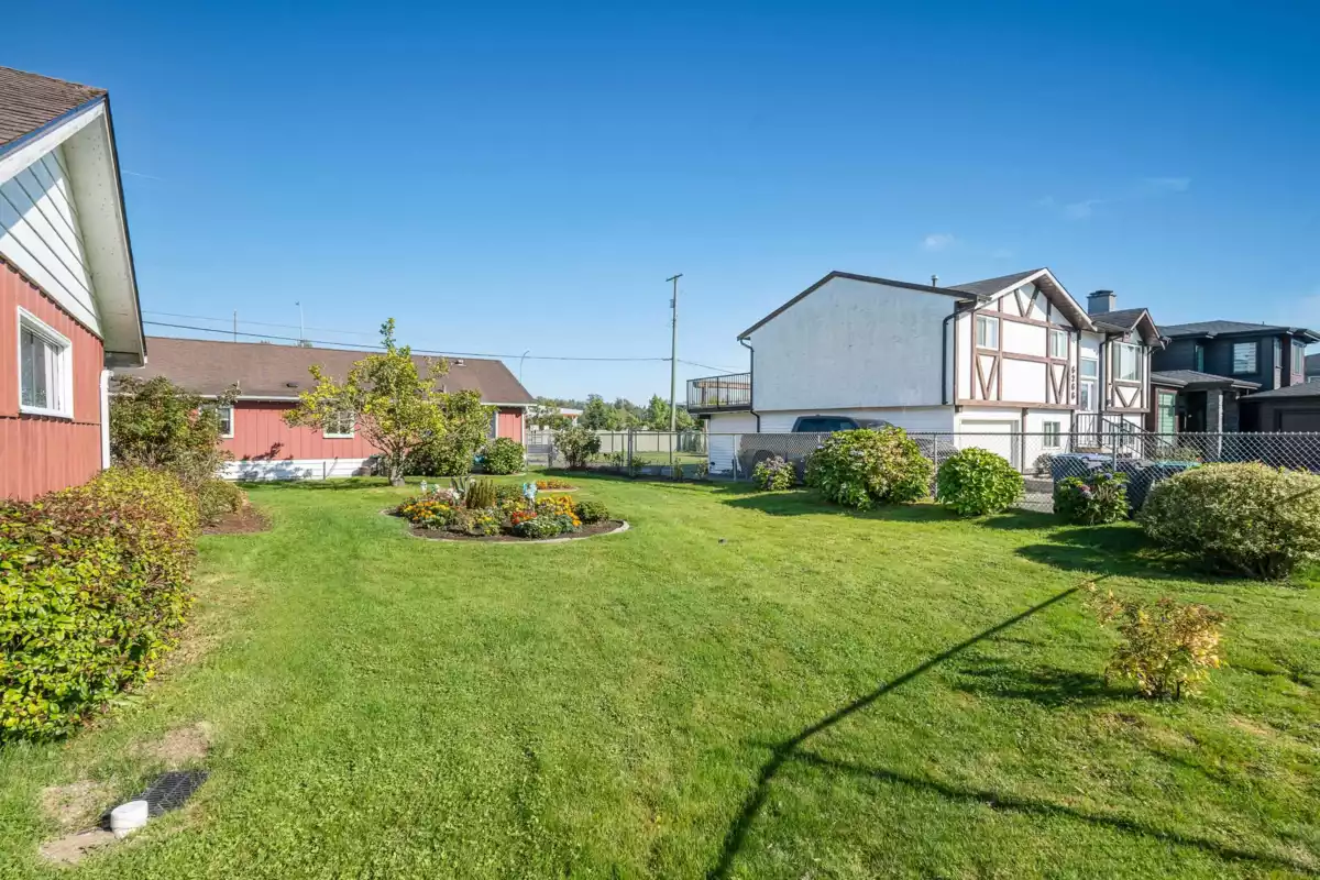 Garden / Landscaping Photo of 6282 175b Street, Surrey, BC