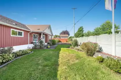 Backyard Photo of 6282 175b Street, Surrey, BC