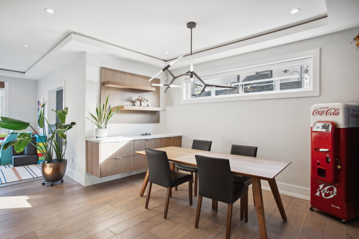 Family Room Photo of 5030 Hardwick Street, Burnaby, BC