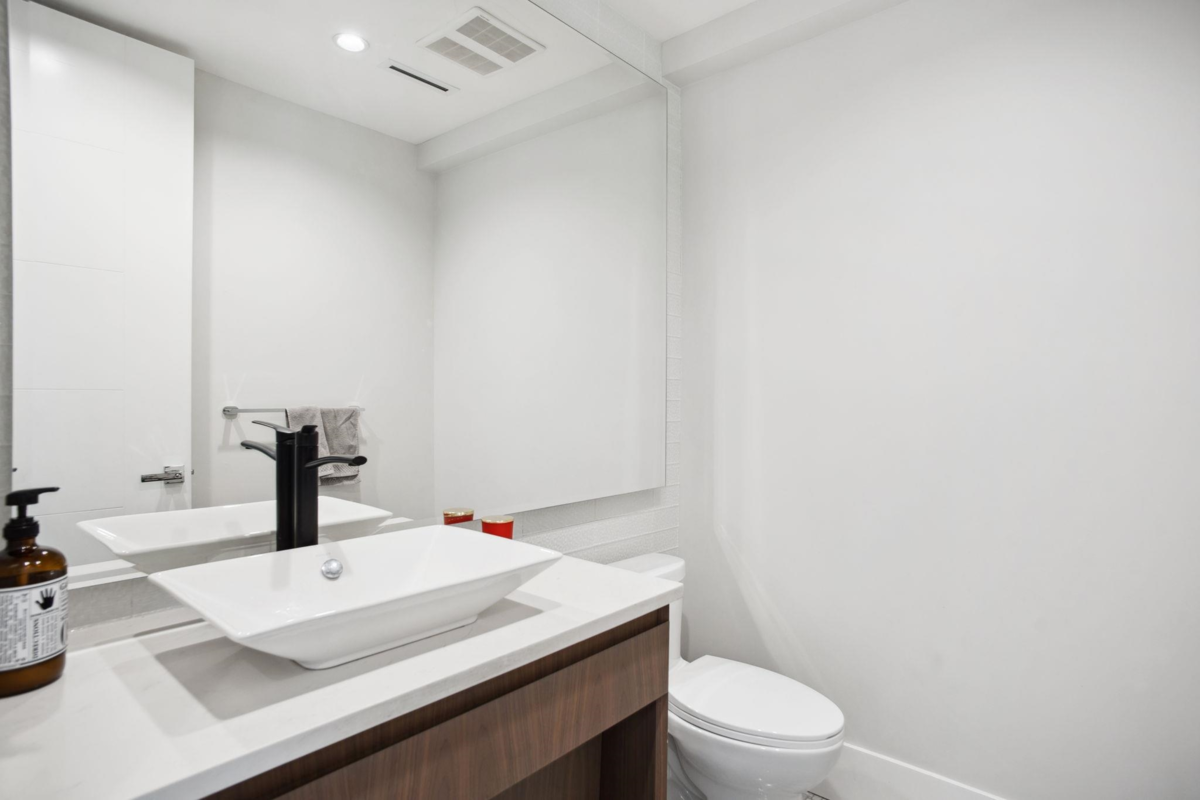 Hallway Photo of 5030 Hardwick Street, Burnaby, BC