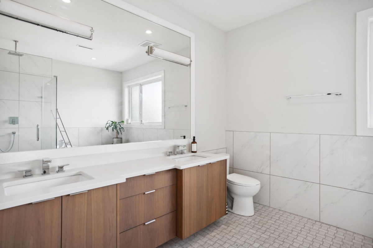 Laundry Room Photo of 5030 Hardwick Street, Burnaby, BC