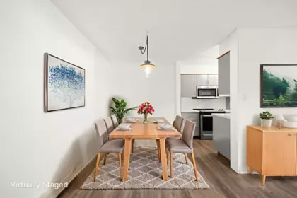 110 9847 Manchester Drive, Burnaby, BC, Burnaby — Apartment/Condo for sale