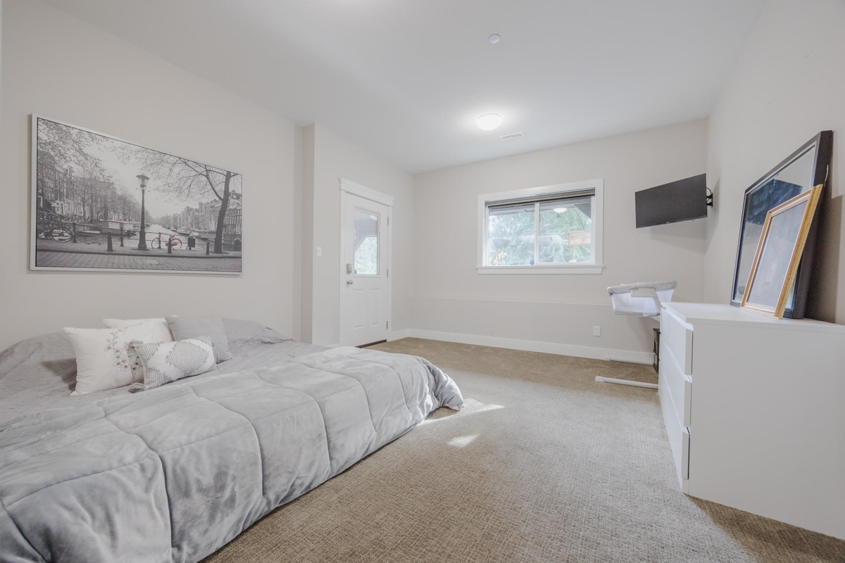 Backyard Photo of 27552 128 Avenue, Maple Ridge, BC