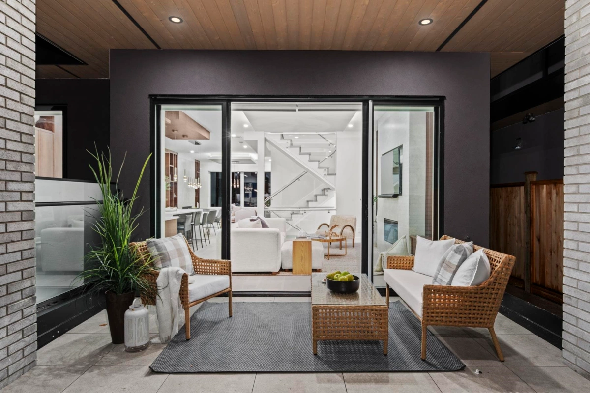 Backyard Photo of 3073 Fromme Road, North Vancouver, BC