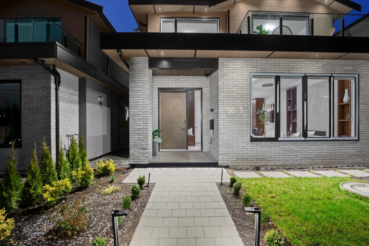 Family Room Photo of 3073 Fromme Road, North Vancouver, BC