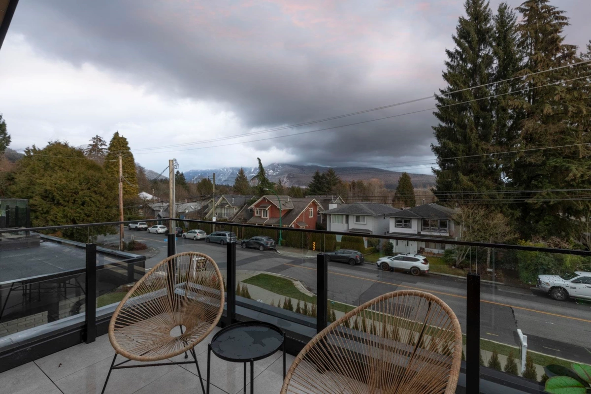 Outdoor Kitchen Photo of 3073 Fromme Road, North Vancouver, BC