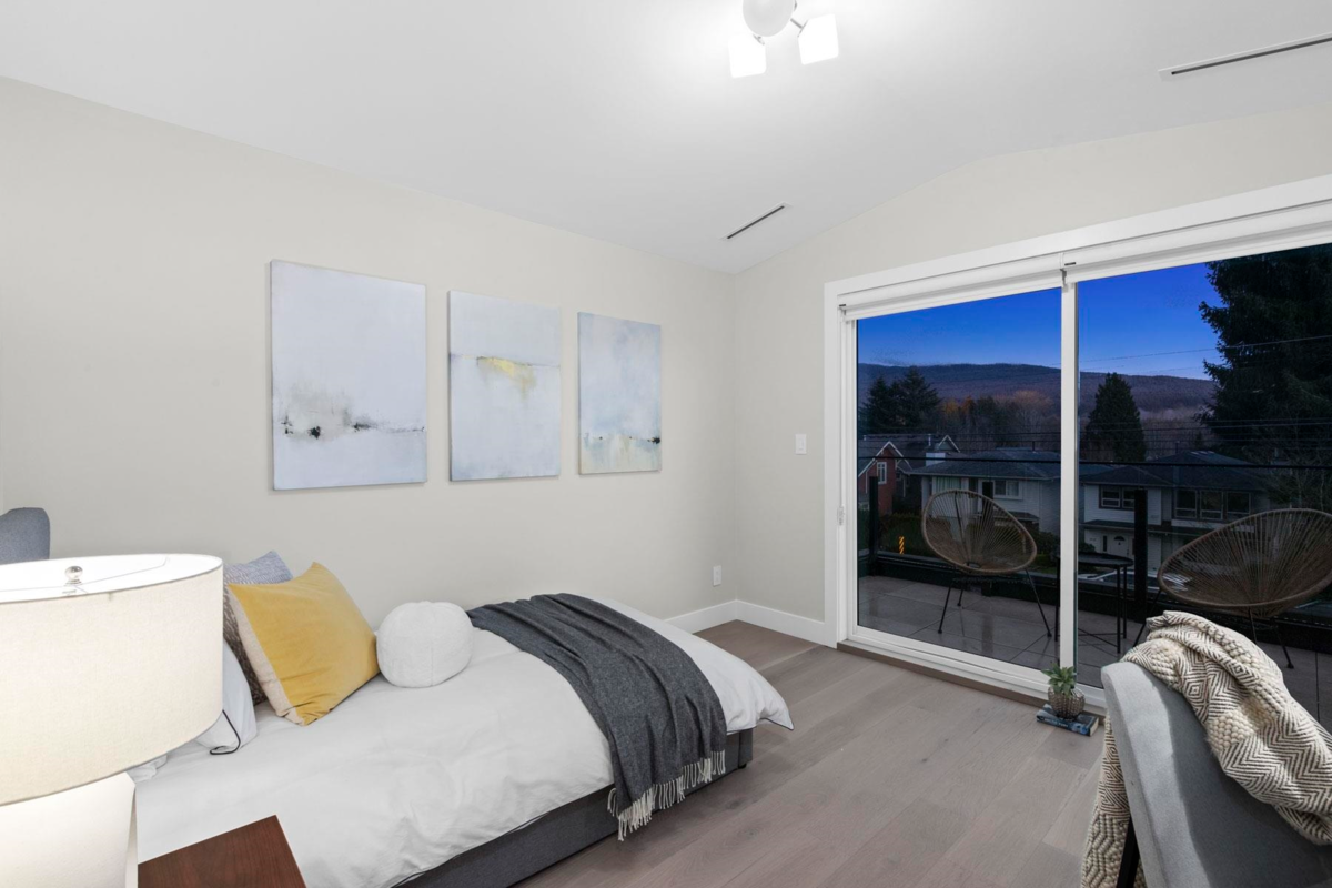 Staircase Photo of 3073 Fromme Road, North Vancouver, BC