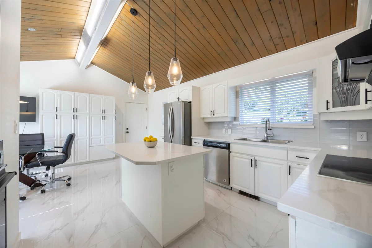 Dining Area Photo of 953 Ranch Park Way, Coquitlam, BC