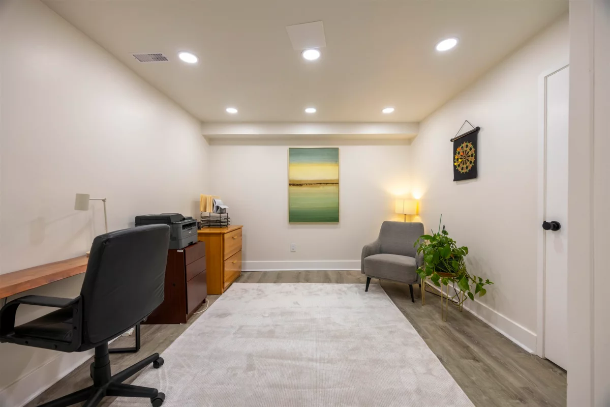 Hallway Photo of 953 Ranch Park Way, Coquitlam, BC