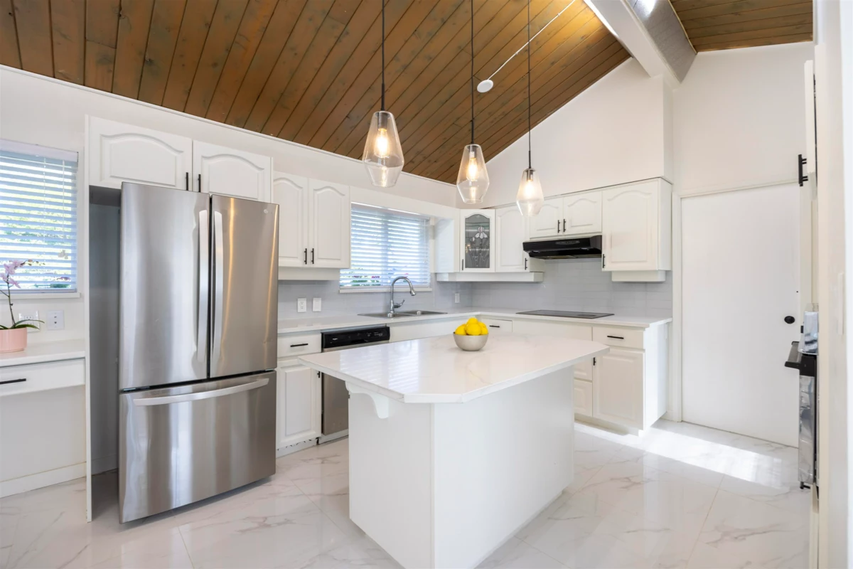 Kitchen Photo of 953 Ranch Park Way, Coquitlam, BC