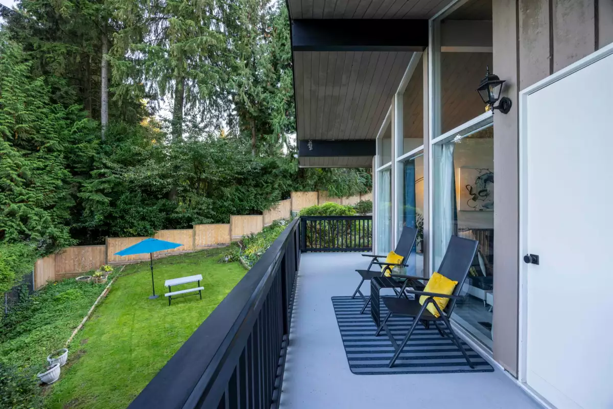 Powder Room Photo of 953 Ranch Park Way, Coquitlam, BC