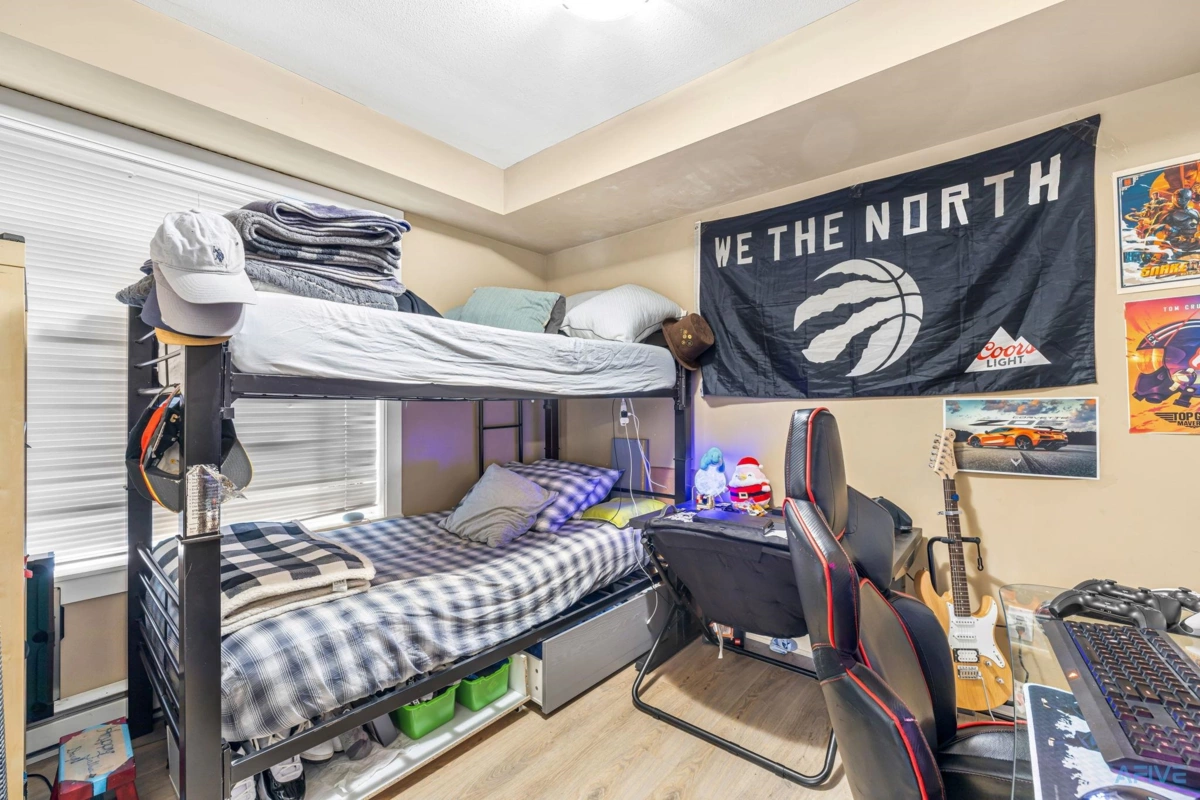 Primary Bathroom Photo of 11 7428 14th Avenue, Burnaby, BC