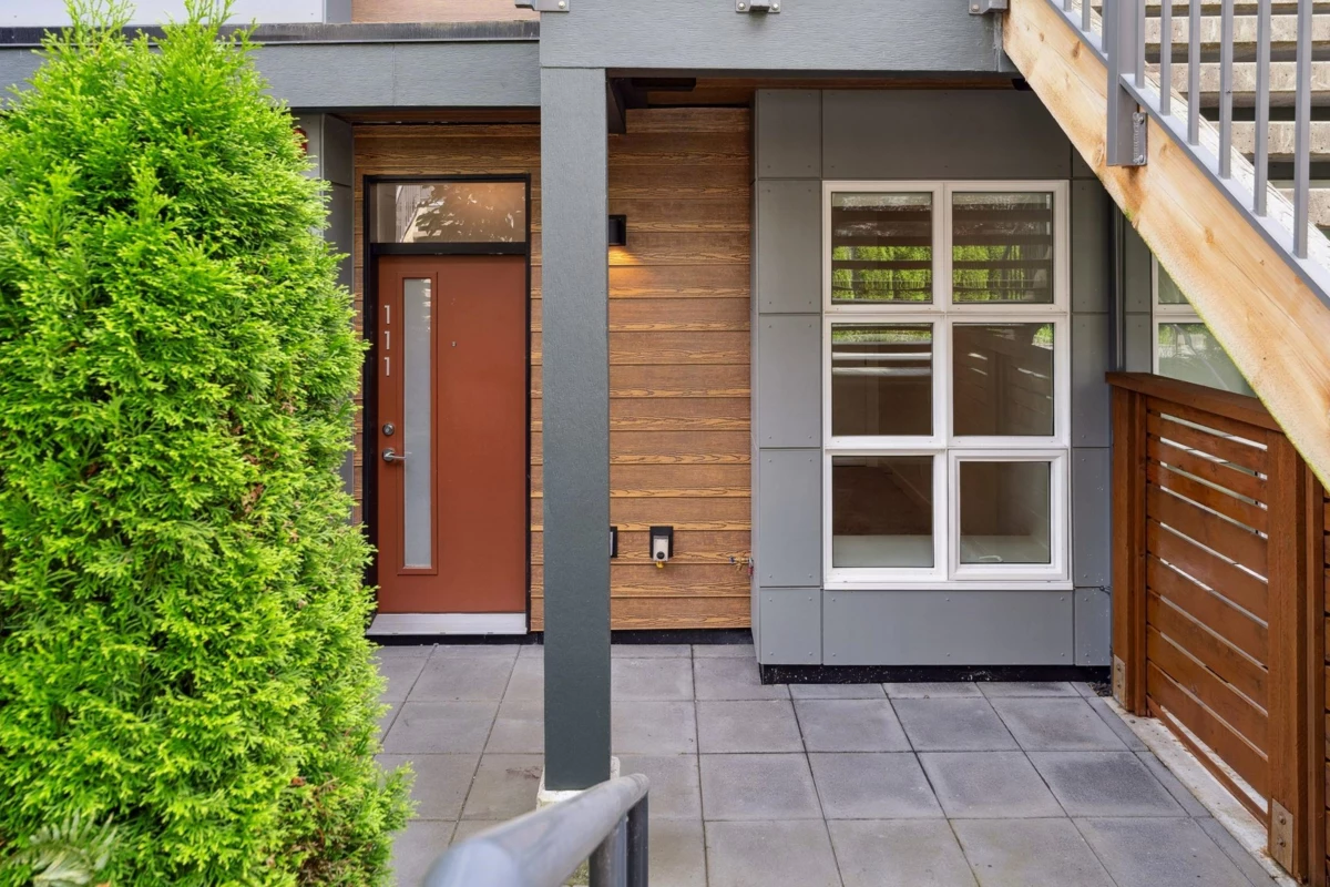 Breakfast Nook Photo of 111 2060 Curling Road, North Vancouver, BC