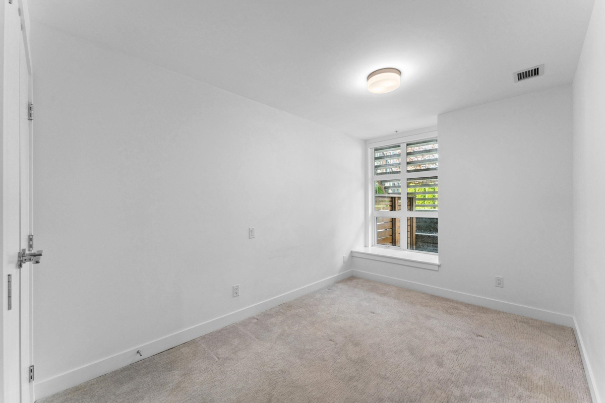 Mudroom Photo of 111 2060 Curling Road, North Vancouver, BC