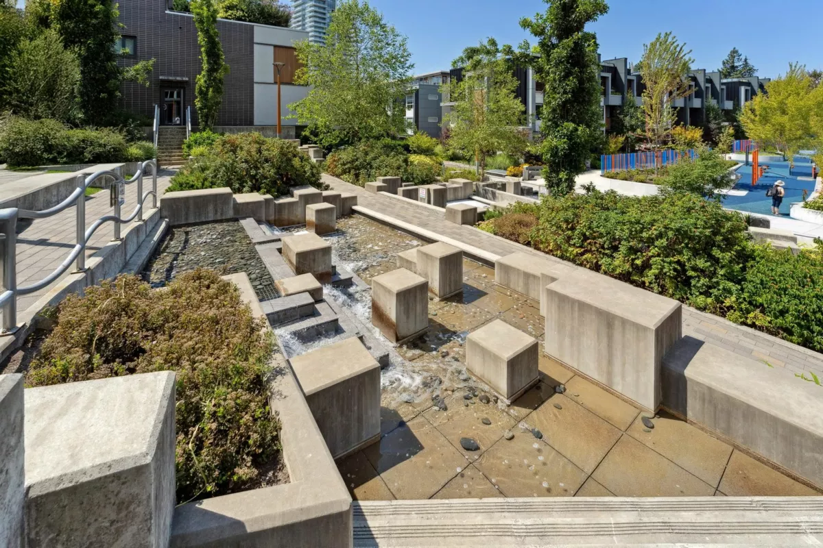 Outdoor Kitchen Photo of 111 2060 Curling Road, North Vancouver, BC