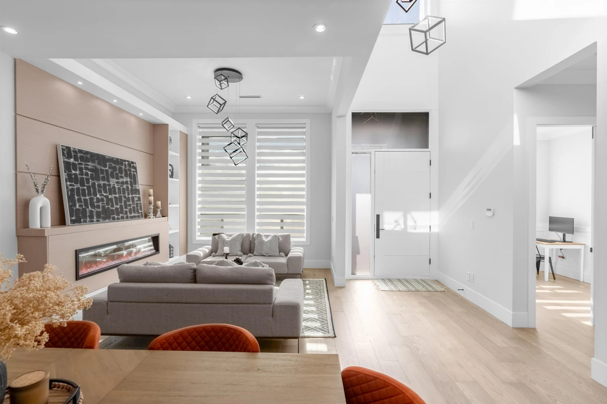 Family Room Photo of 7750 154a Street, Surrey, BC