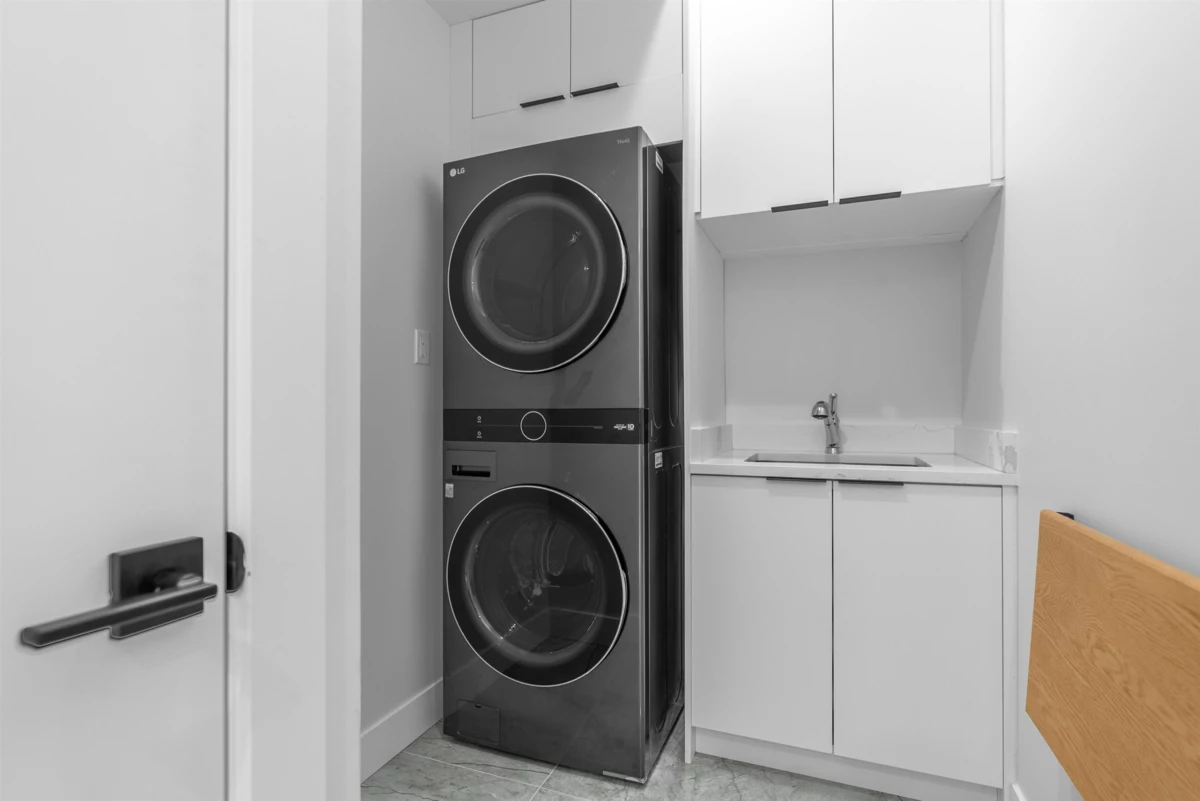 Outdoor Patio Photo of 7750 154a Street, Surrey, BC