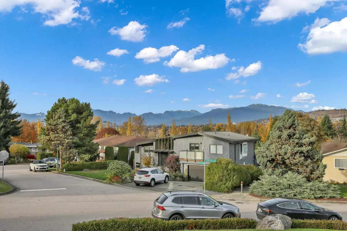 Dining Area Photo of 8225 NW Burnfield Crescent, Burnaby, BC
