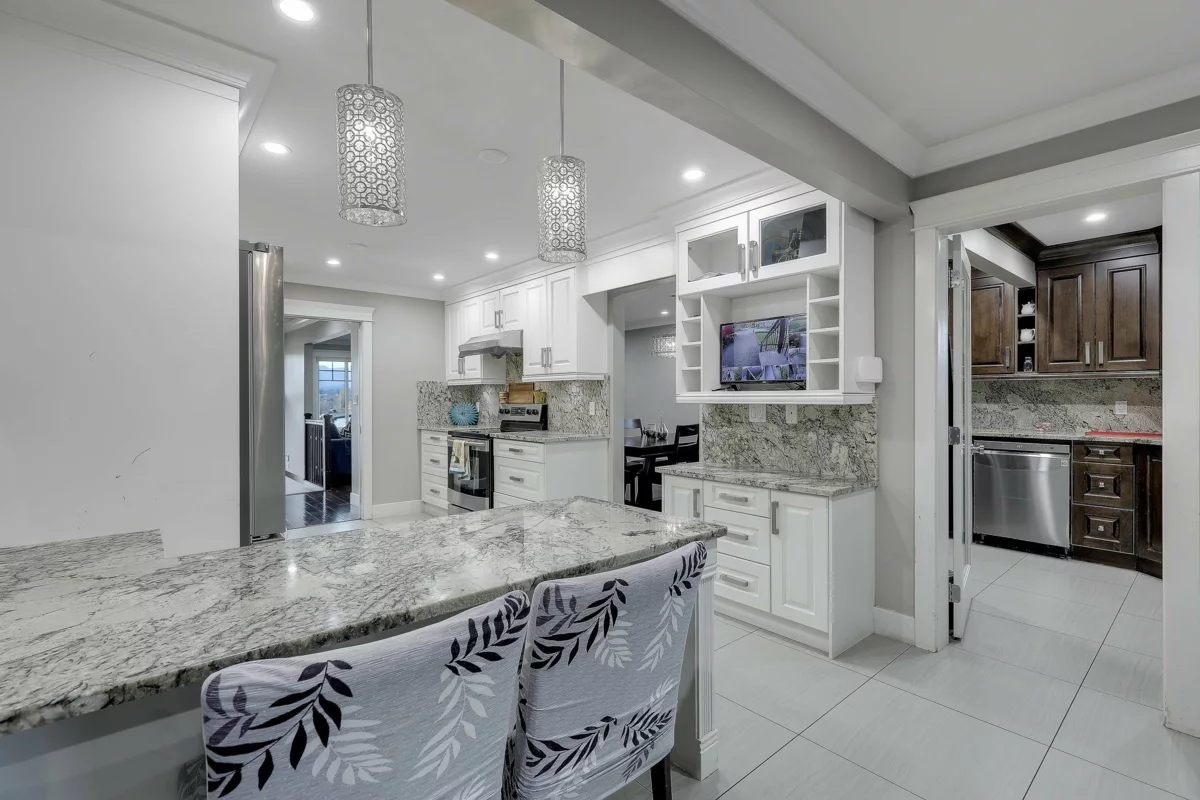 Guest Bathroom Photo of 8225 NW Burnfield Crescent, Burnaby, BC
