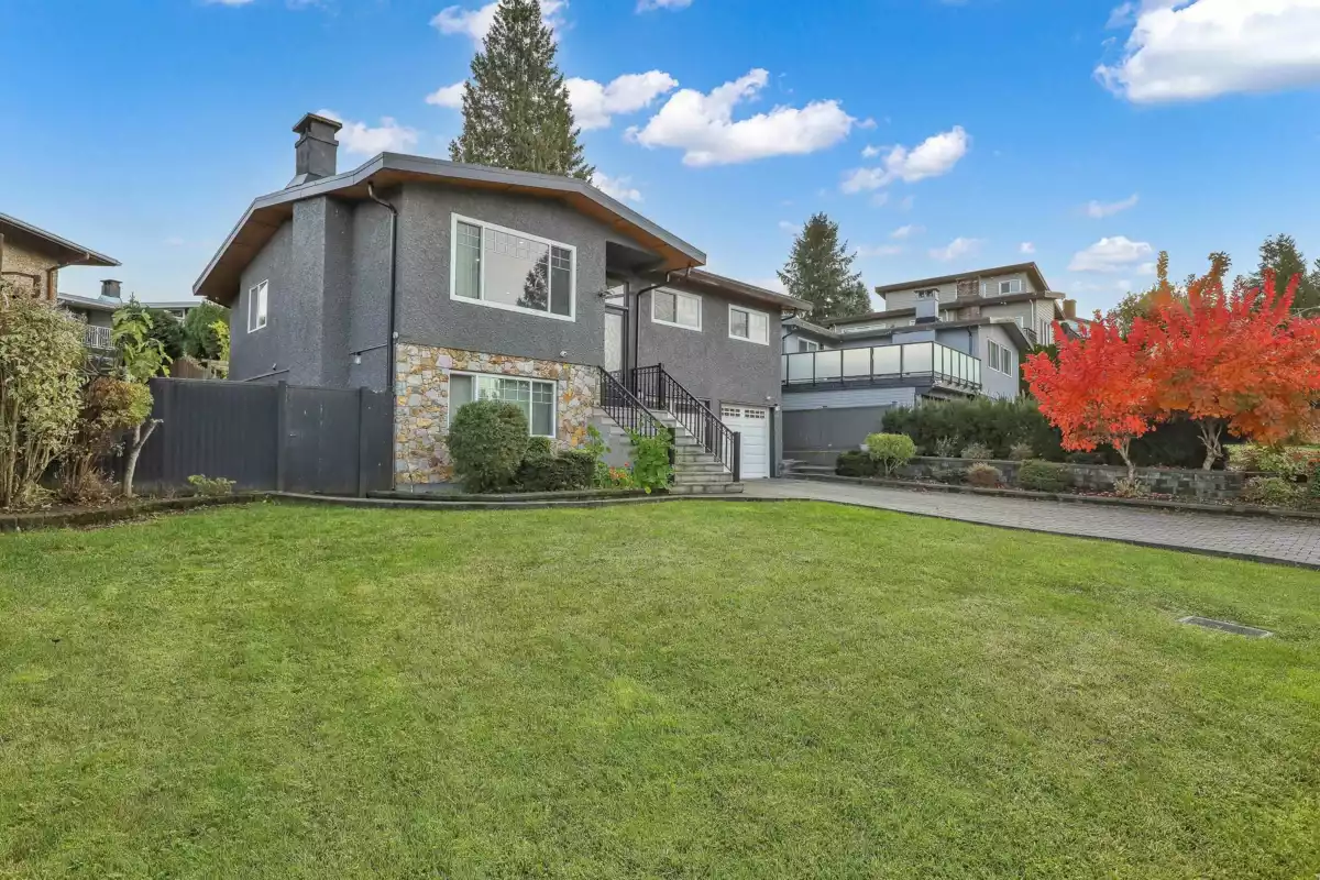 Living Room Photo of 8225 NW Burnfield Crescent, Burnaby, BC