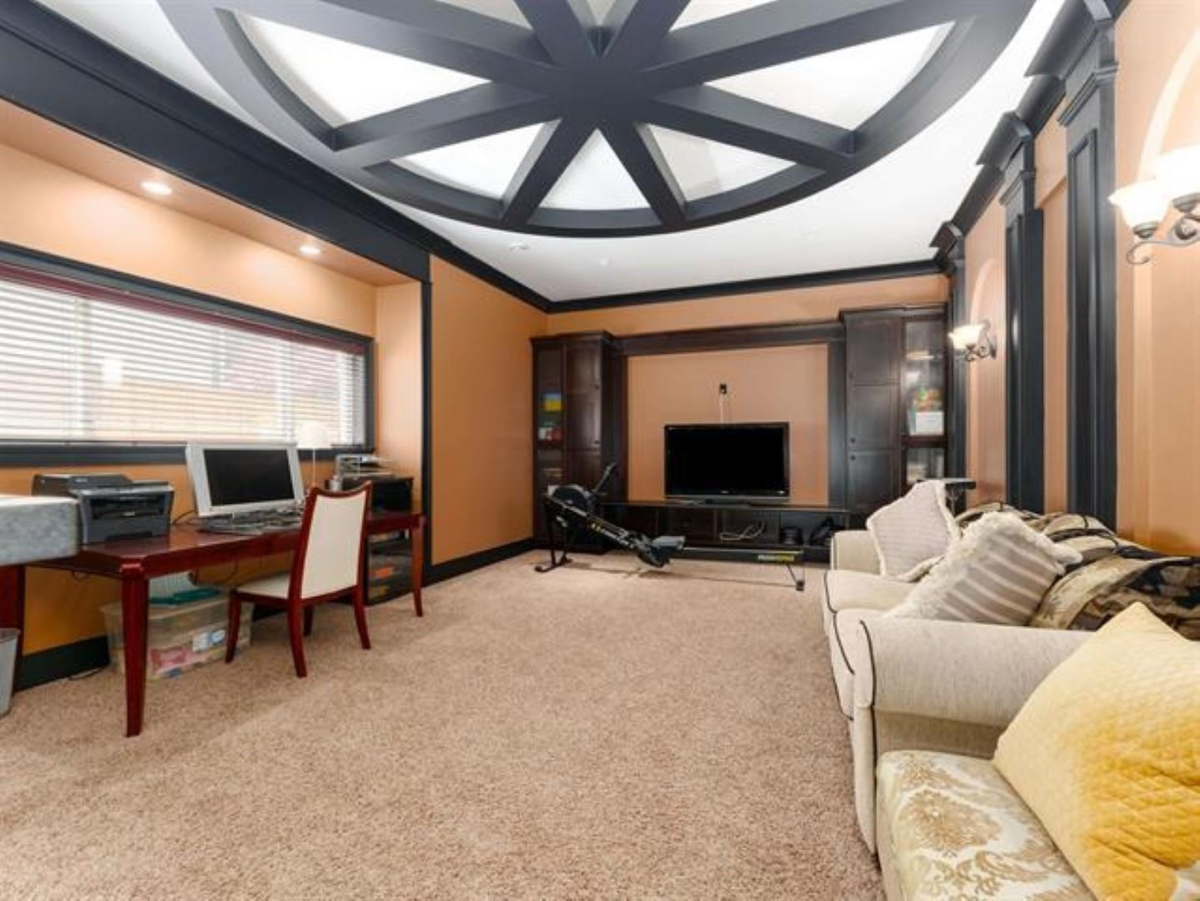 Primary Bathroom Photo of 7591 Lombard Road, Richmond, BC