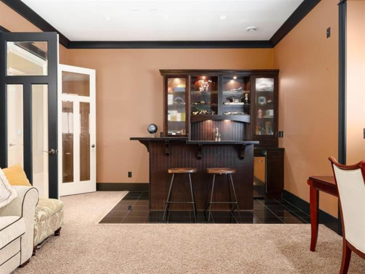 Walk-In Closet Photo of 7591 Lombard Road, Richmond, BC