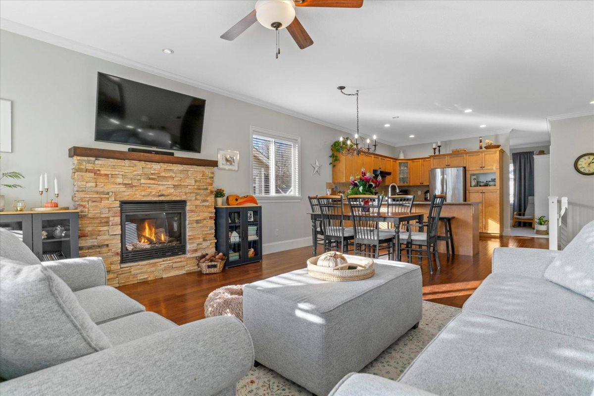 Breakfast Nook Photo of 35522 Angus Crescent, Abbotsford, BC