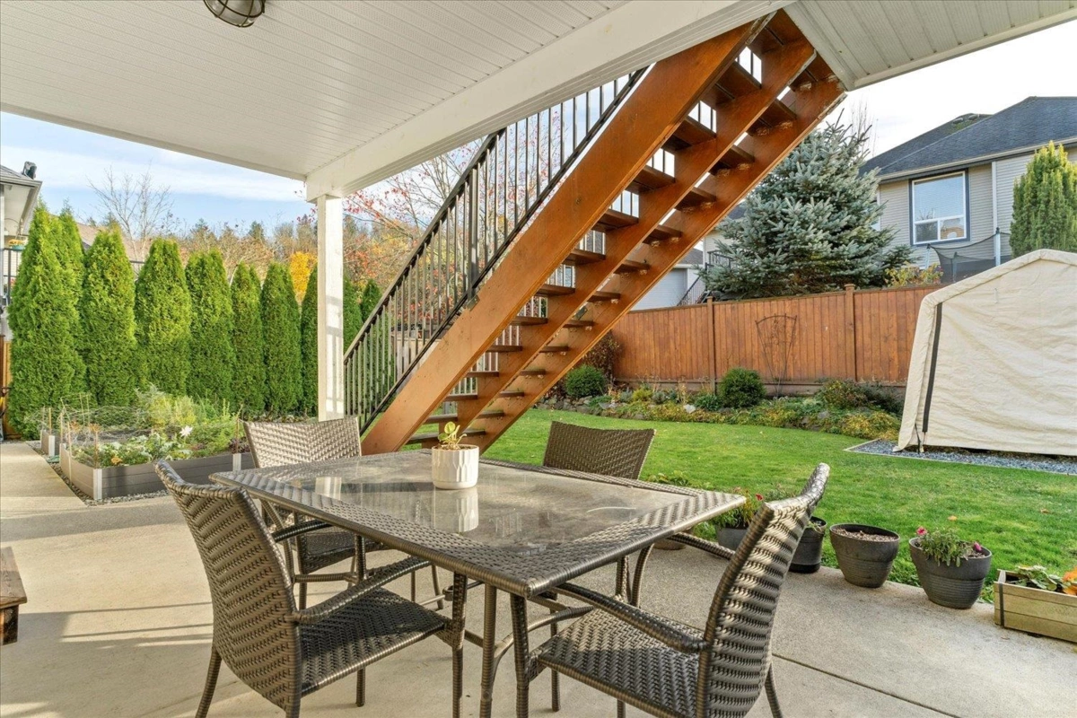 Front Yard Photo of 35522 Angus Crescent, Abbotsford, BC