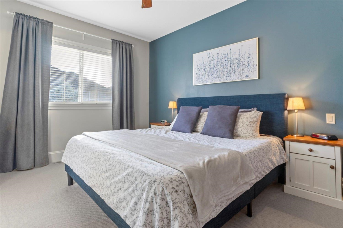 Guest Bathroom Photo of 35522 Angus Crescent, Abbotsford, BC