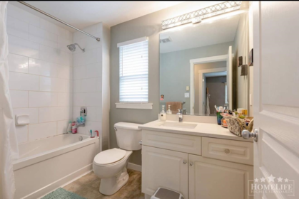 Entry Foyer Photo of 6779 186 Street, Surrey, BC