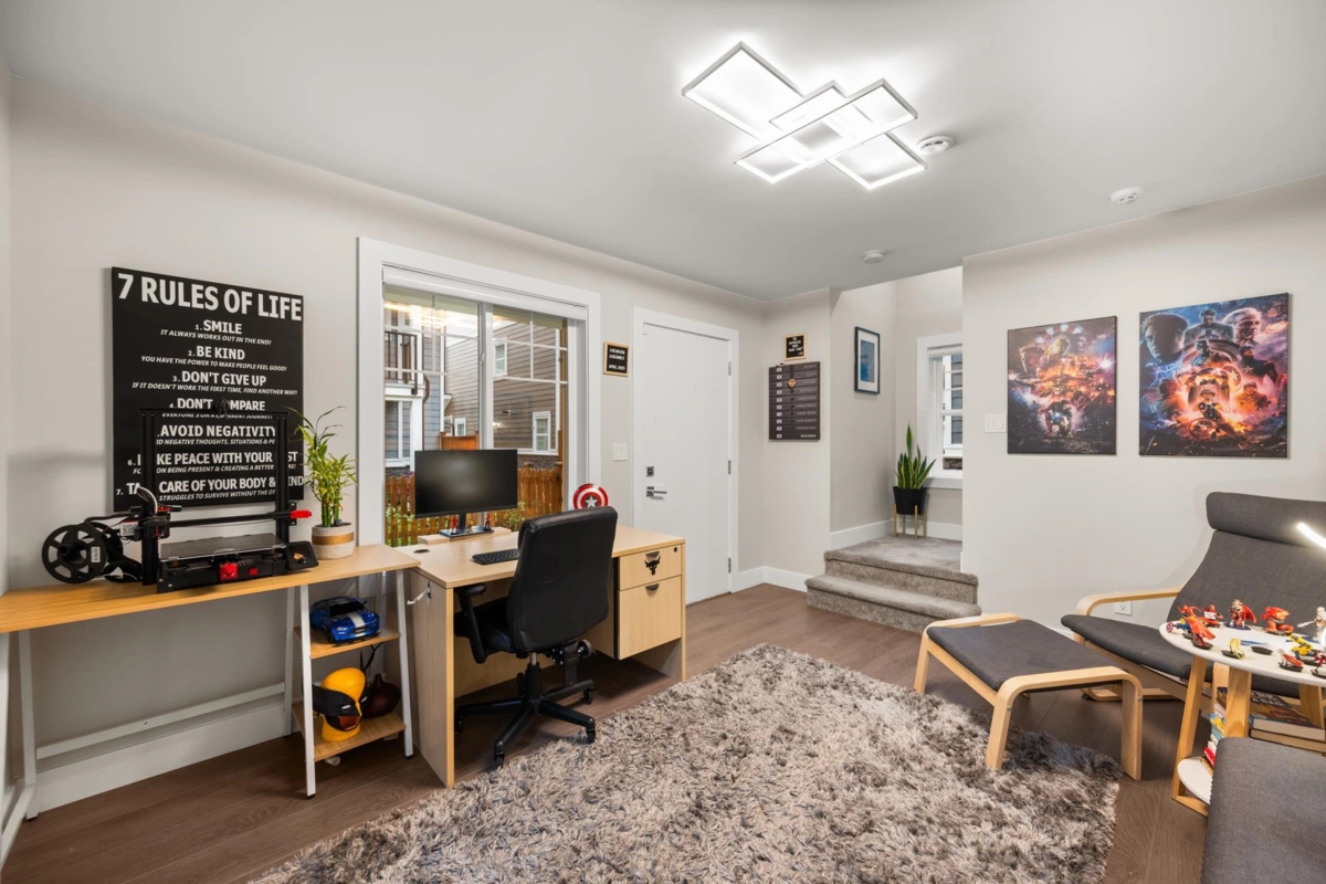 Outdoor Deck Photo of 11 19501 74 Avenue, Surrey, BC