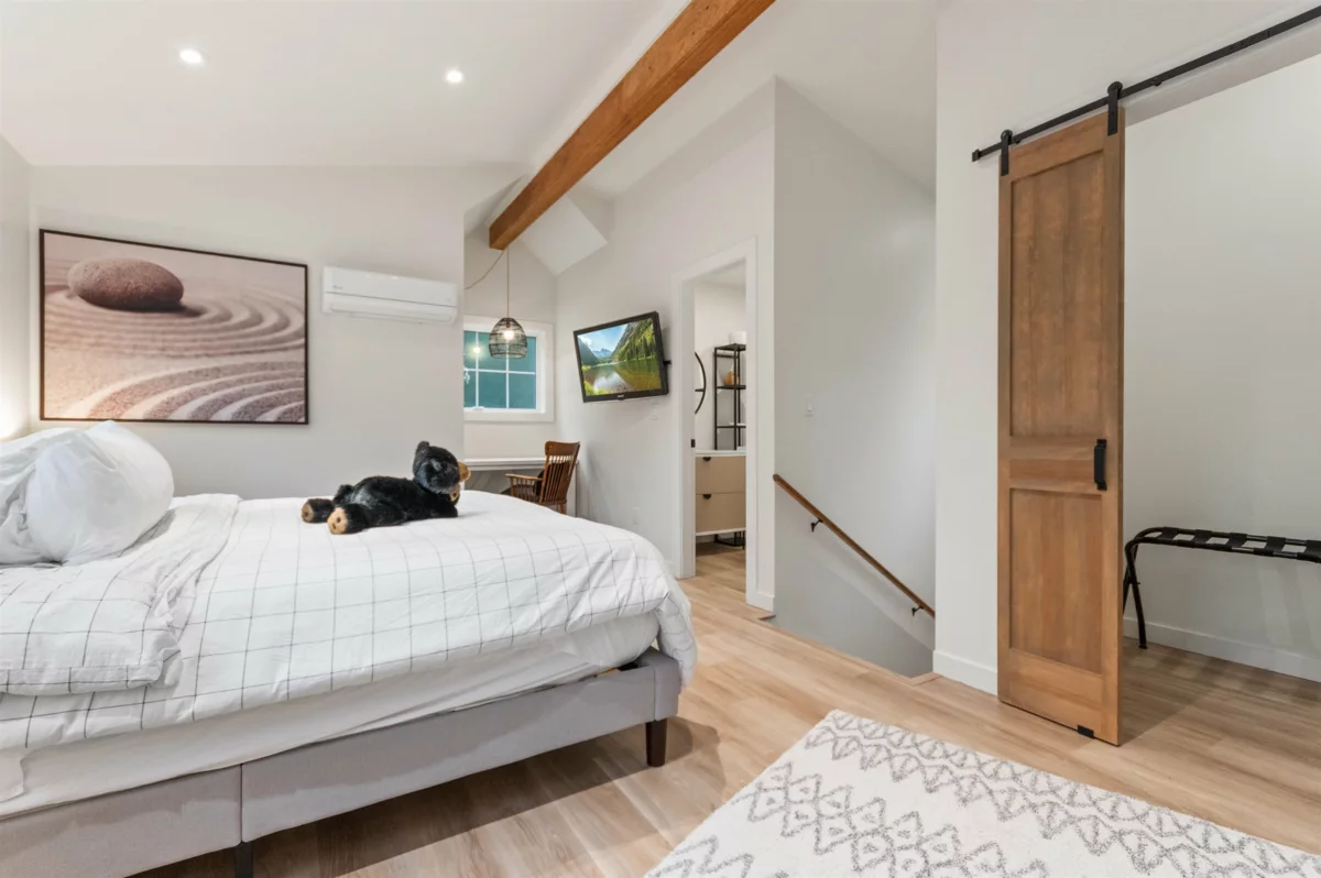 Bedroom 4 Photo of 71365 Old Hope Princeton Highway, Sunshine Valley, BC