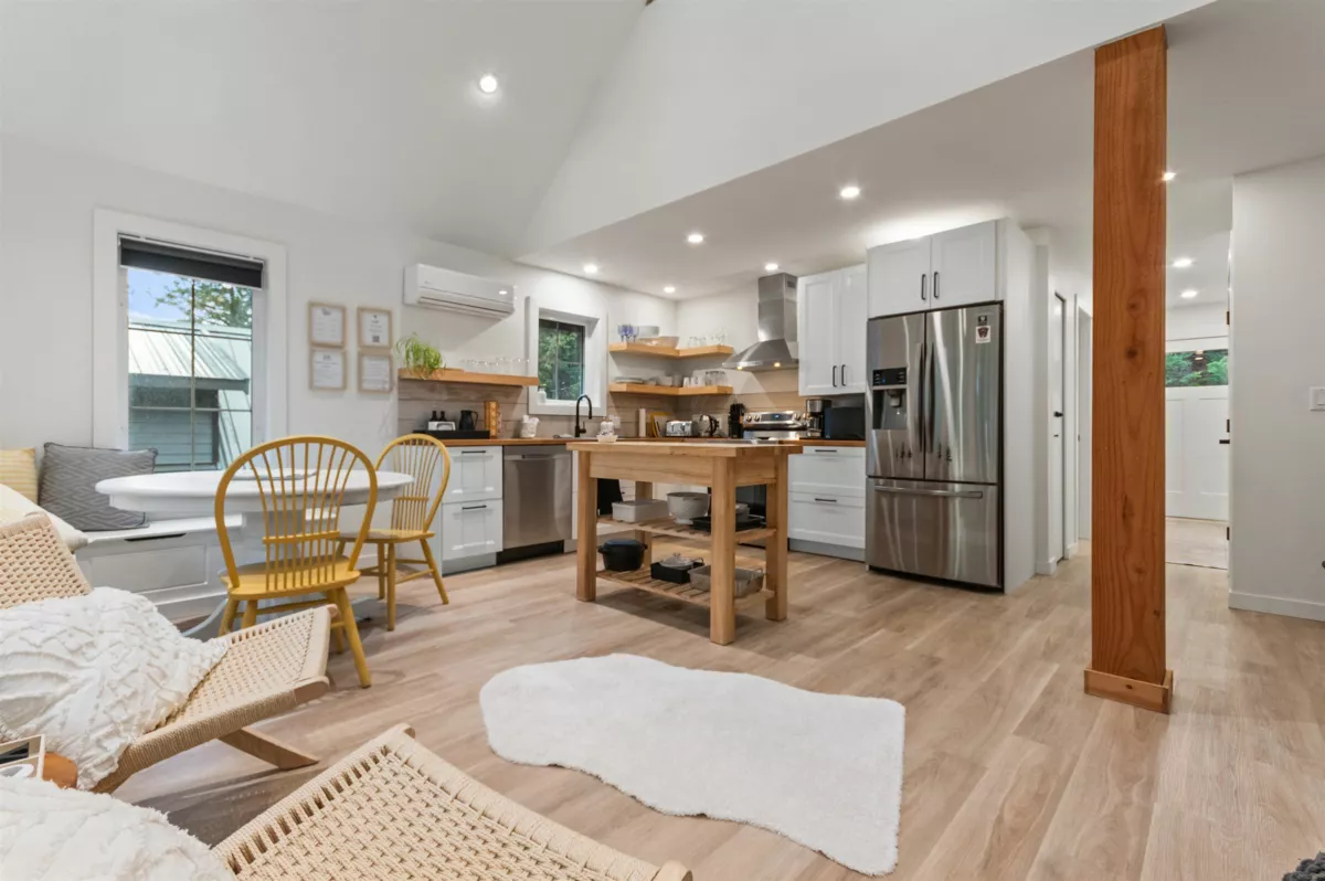 Dining Area Photo of 71365 Old Hope Princeton Highway, Sunshine Valley, BC
