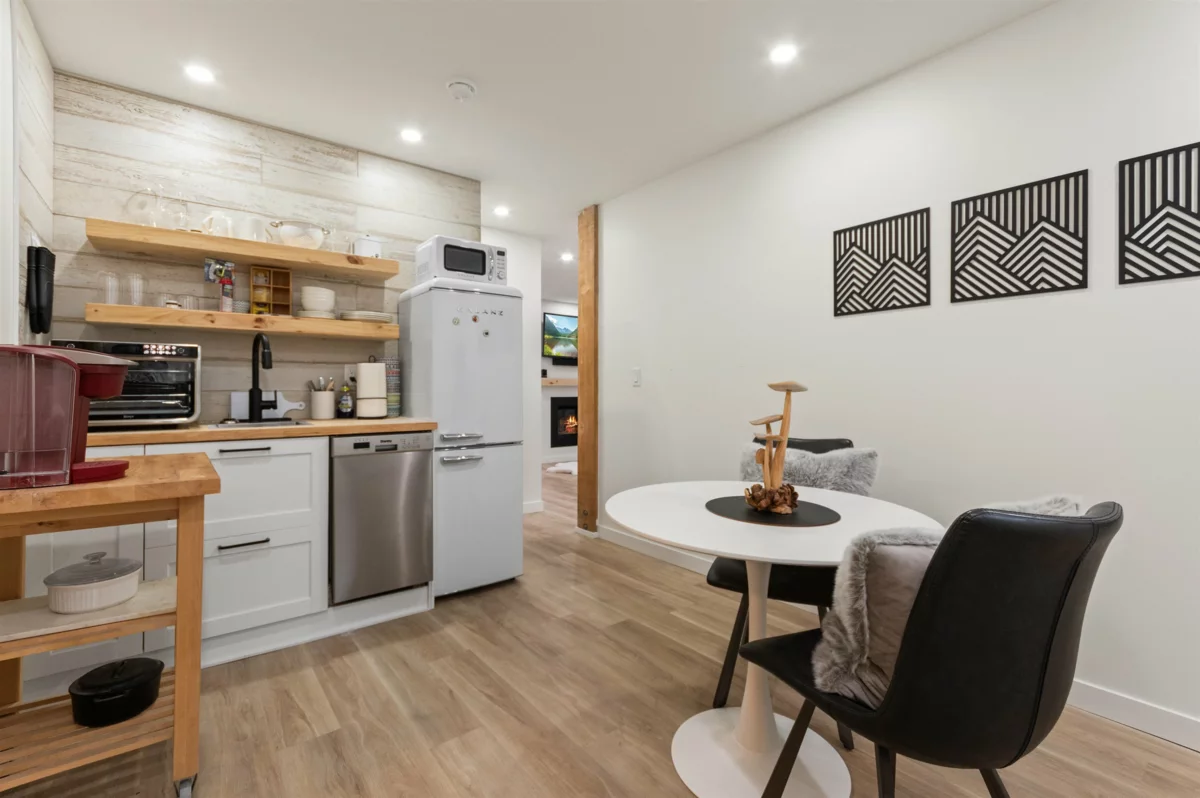 Garage Interior Photo of 71365 Old Hope Princeton Highway, Sunshine Valley, BC