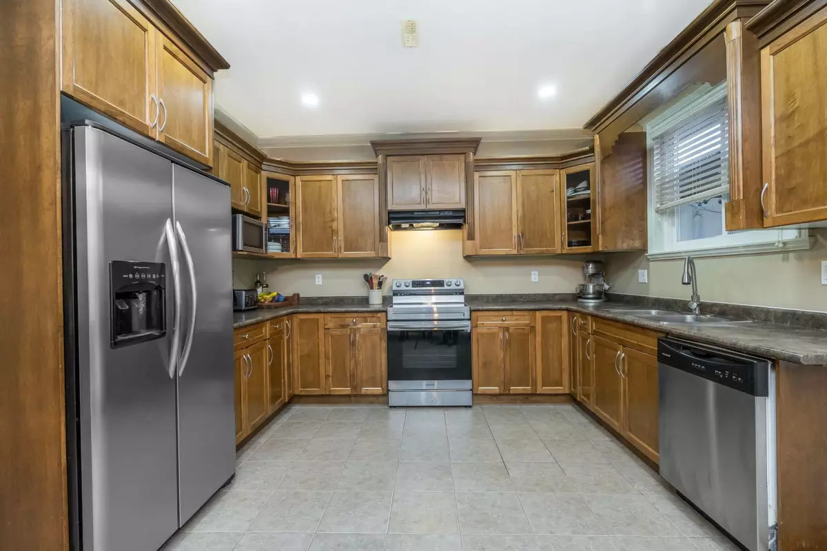 Breakfast Nook Photo of 33116 Dalke Avenue, Mission, BC